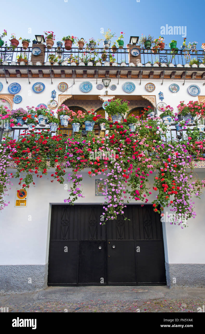 GRANADA, Spanien - 31. Mai 2015: Gliede Haus im Albazyin Bezirk. Stockfoto