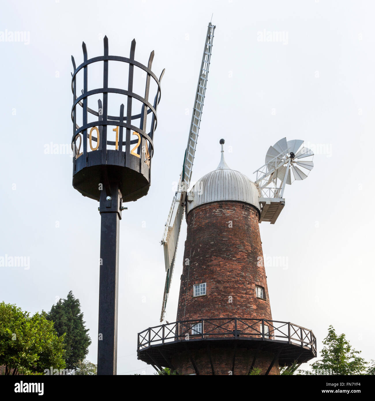 Queen's Diamond Jubilee beacon Korb auf der grünen Mühle, Sneinton, Nottingham, England, UK. Stockfoto