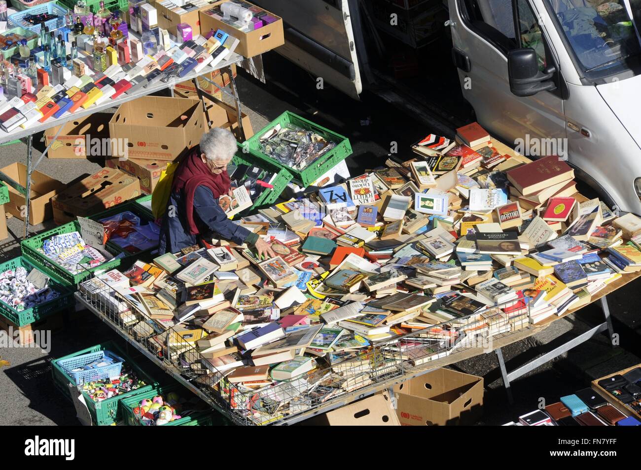Mailand, Italien, Flohmarkt, Second-Hand Bücherstand Stockfoto