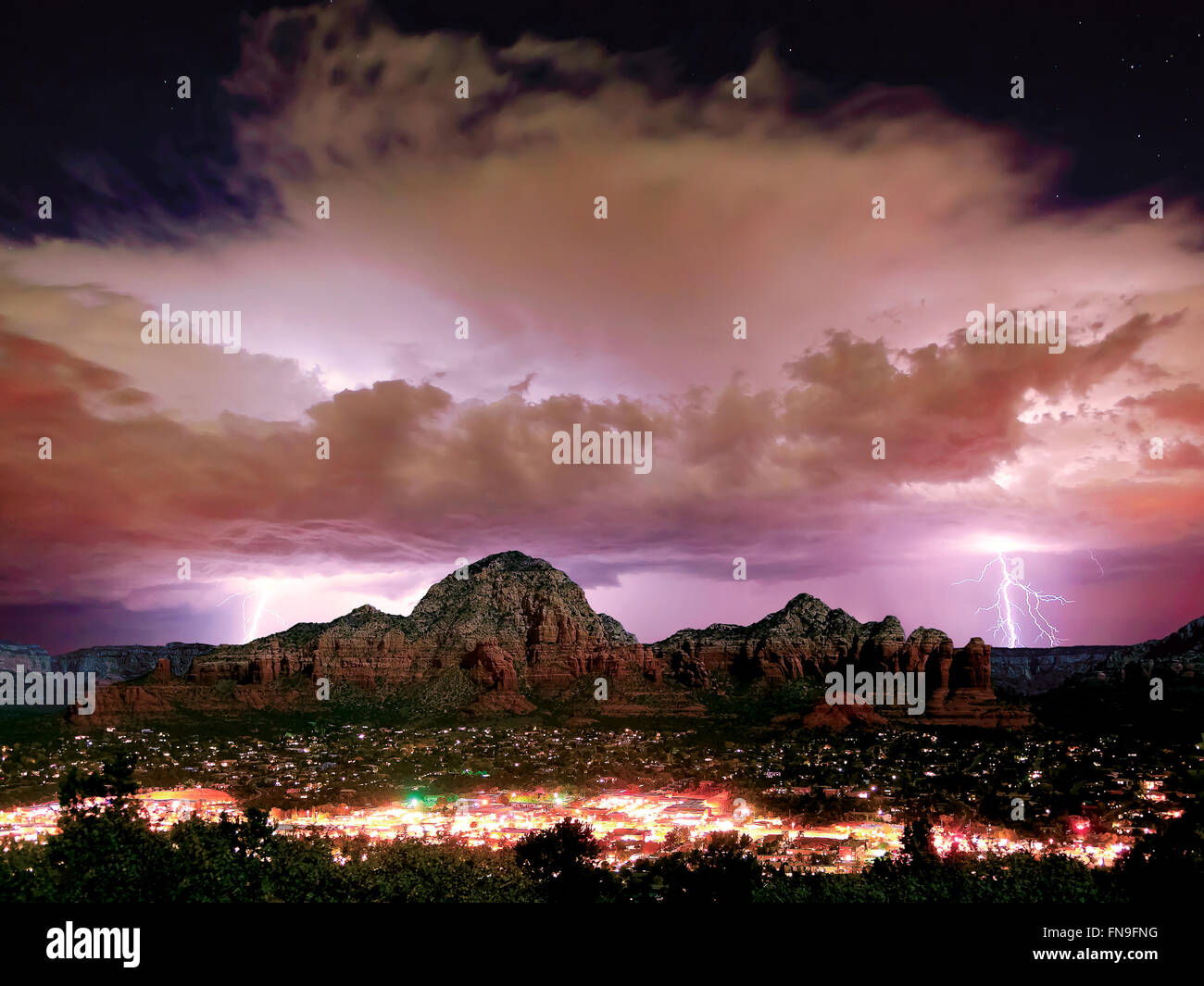 Sturm nähert sich Sedona, Arizona, USA Stockfoto