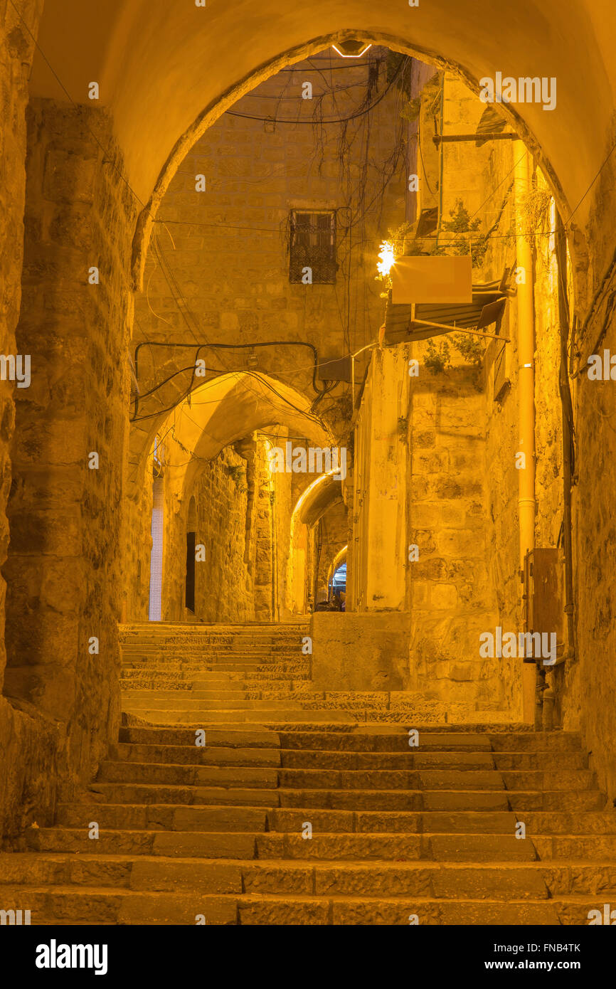 Jerusalem - Gang im arabischen Viertel in der Nacht Stockfoto