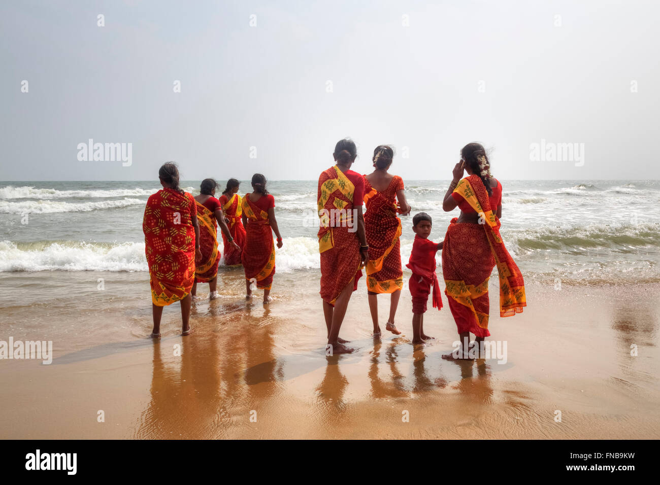 Strand-Szene in Mahabalipuram, Tamil Nadu, Indien Stockfoto