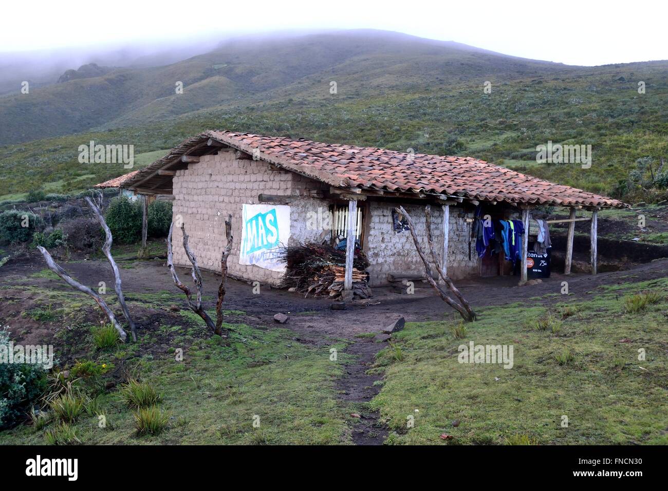 Weg zur Laguna Negra - El Porvenir Dorf - "Las Huaringas" in HUANCABAMBA. Abteilung von Piura. Peru Stockfoto