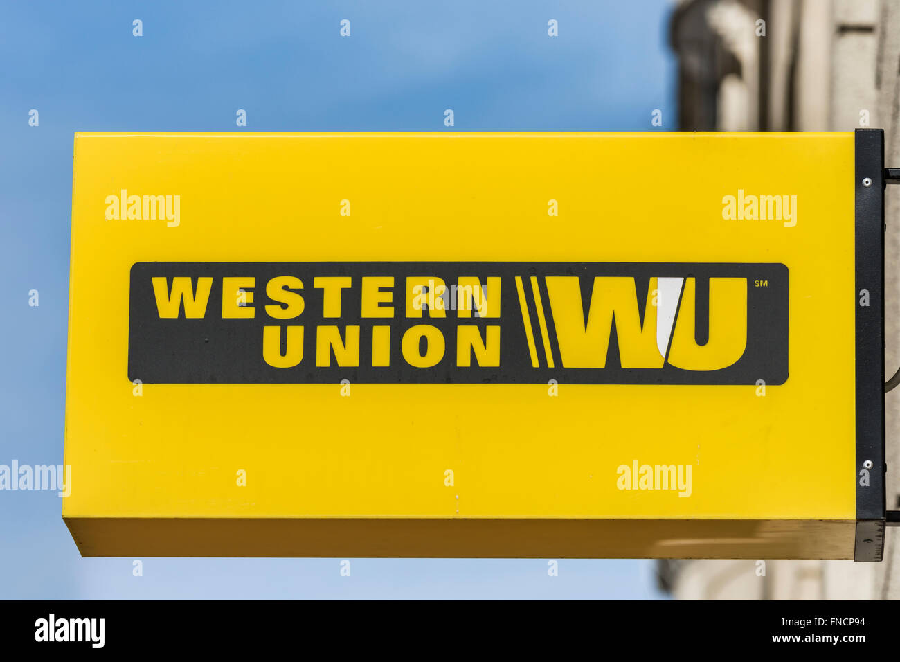 Bukarest, Rumänien - 7. März 2016:. Die Western Union Company ist ein amerikanisches Unternehmen für finanzielle Dienstleistungen und Kommunikation. Stockfoto