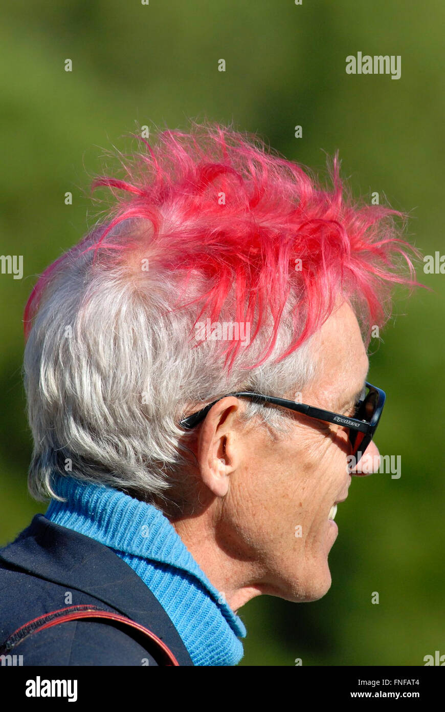 Mann mit weißen und roten Haaren. Barcelona, Katalonien, Spanien Stockfoto