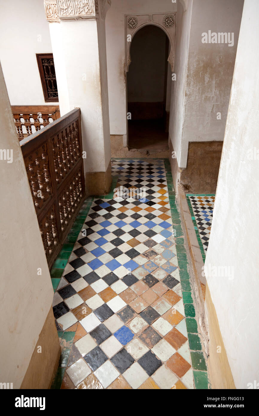 Flur in der Medersa Ben Youssef, Marrakesch, Marokko Stockfoto