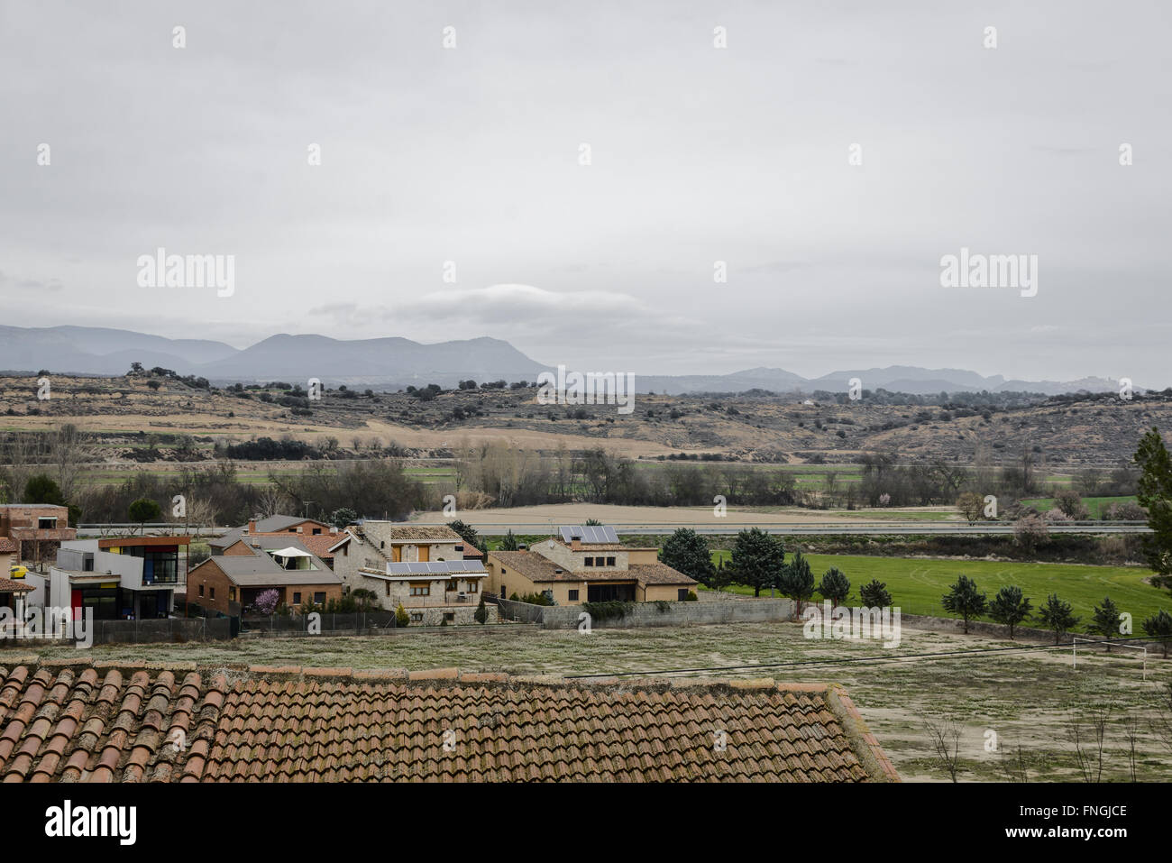 Eine Orange Dächer hohe Ansicht in Sentiu de Sio, Lleida Provinz, Katalonien, Spanien Stockfoto