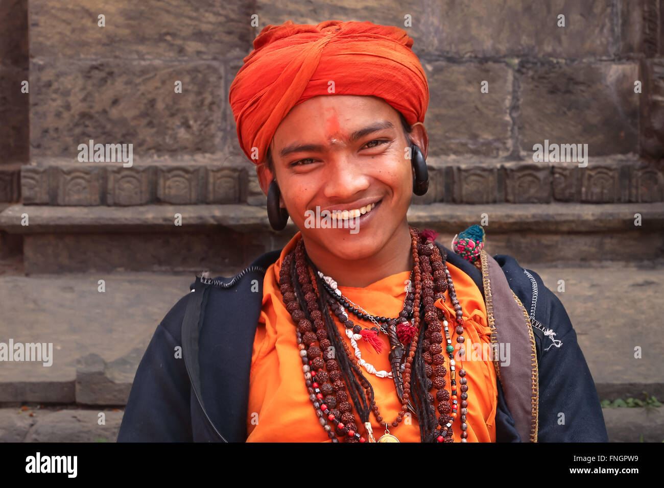 Bunt gekleidet zu widmen, im Tempel, Pashupatinath, Nepal Stockfoto
