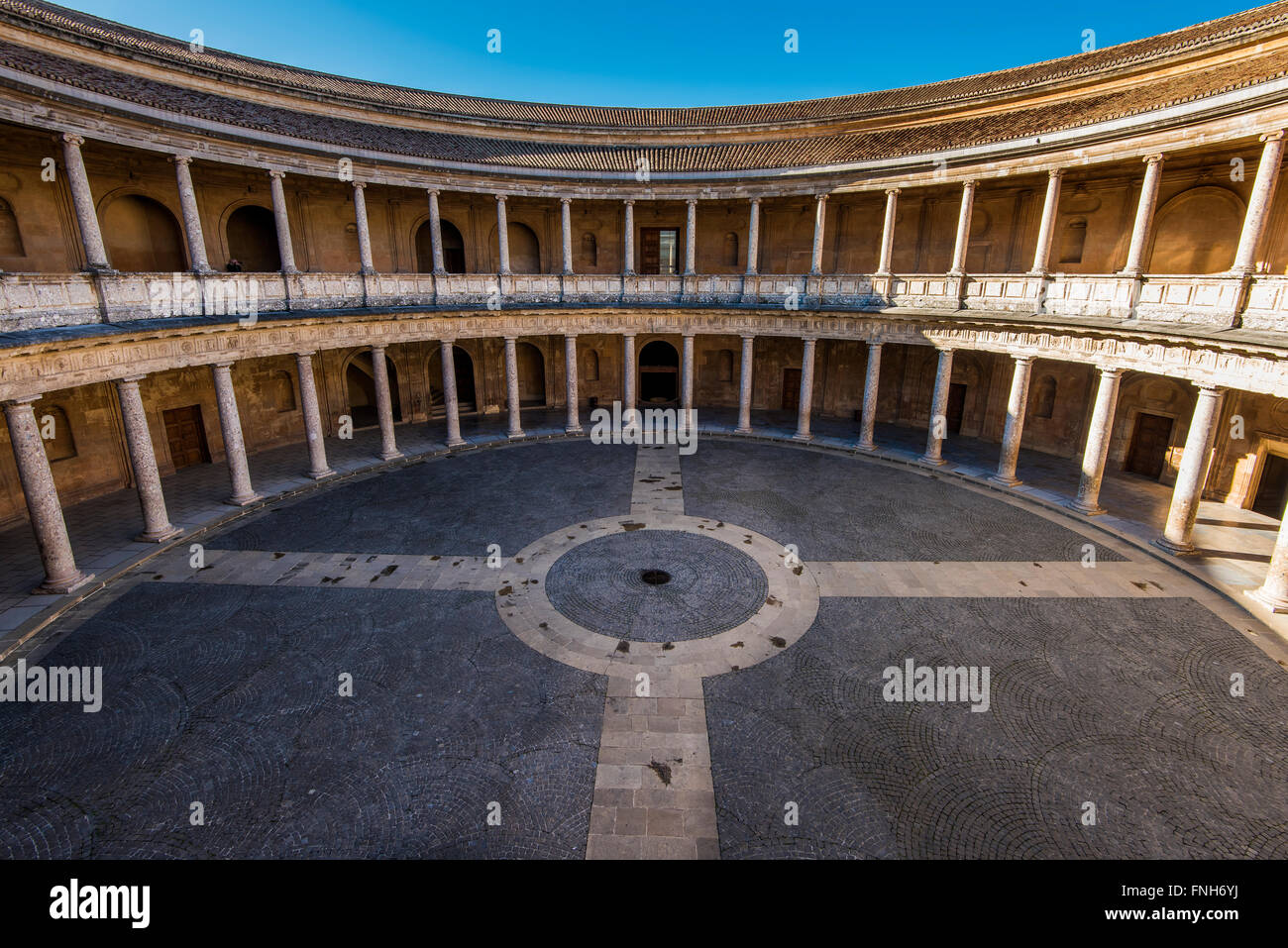 Innenhof der Palast von Charles V oder Palacio de Carlo V, Alhambra Palast, Granada, Andalusien, Spanien Stockfoto