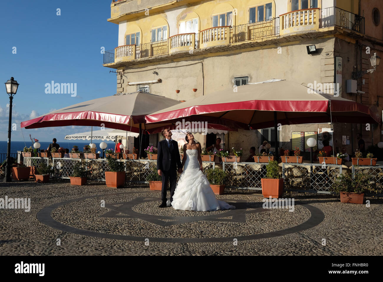 Hochzeit in Tropea, Kalabrien, Italien Stockfoto
