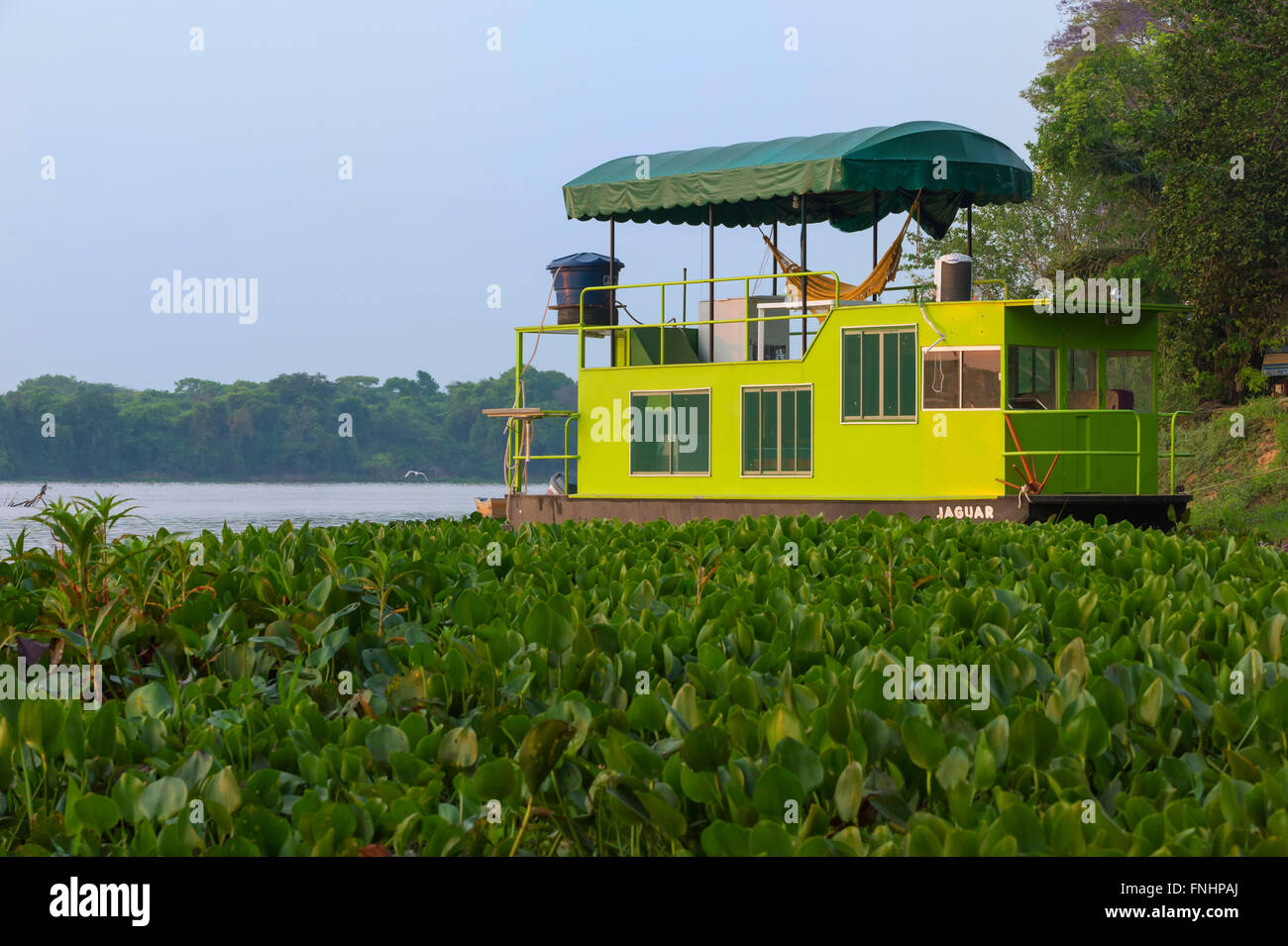 Verankerten Boot, Cuiaba River, Pantanal, Mato Grosso, Brasilien Stockfoto