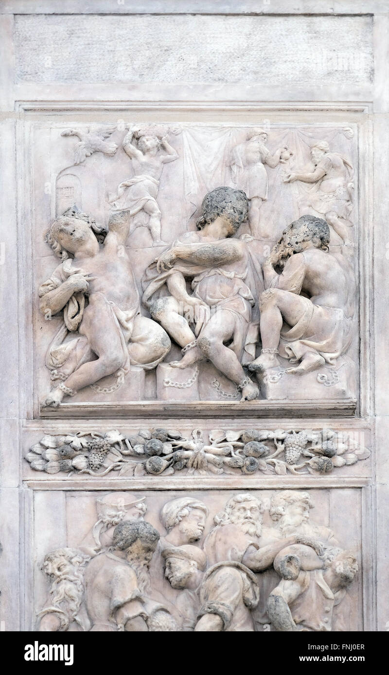 Joseph deutet die Träume von Nicholas Tribolos, rechte Tür der Basilika San Petronio in Bologna, Italien Stockfoto