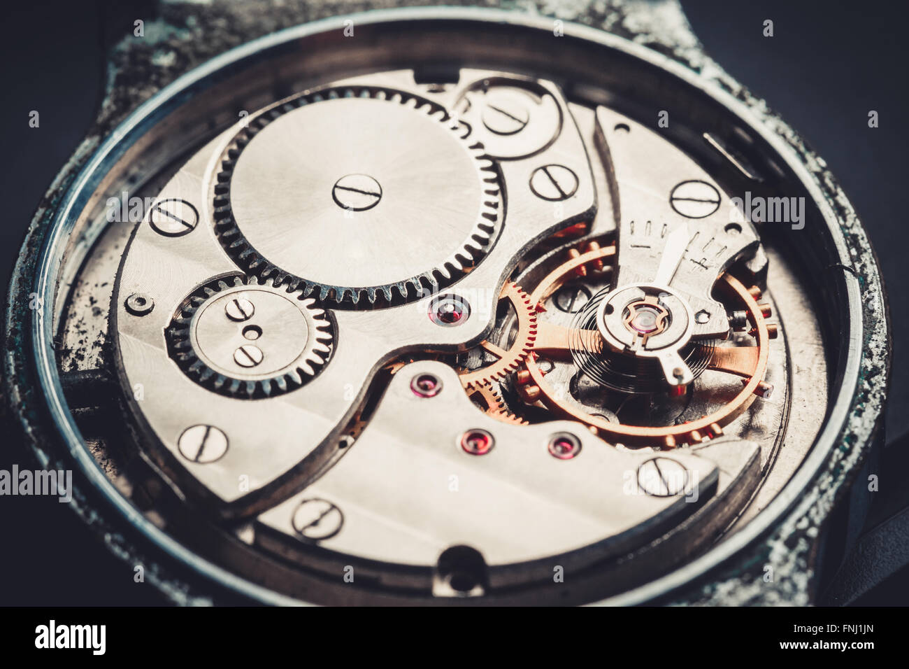 Mechanismus Antik Vintage Armbanduhr schöne Originalhintergrund schwarz-metallic Stockfoto