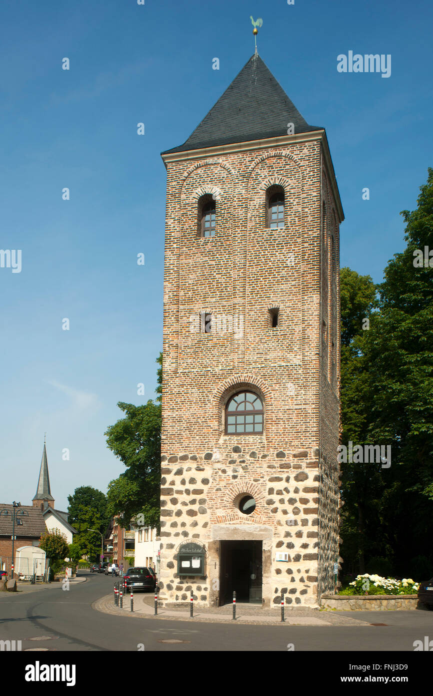 Deutschland, Nordrhein-Westfalen, Rhein-Sieg-Kreis, Lülsdorf. Von der Früheren St. Jakobus Kirche Wurden Nach Dem Neubau 1880 nu Stockfoto