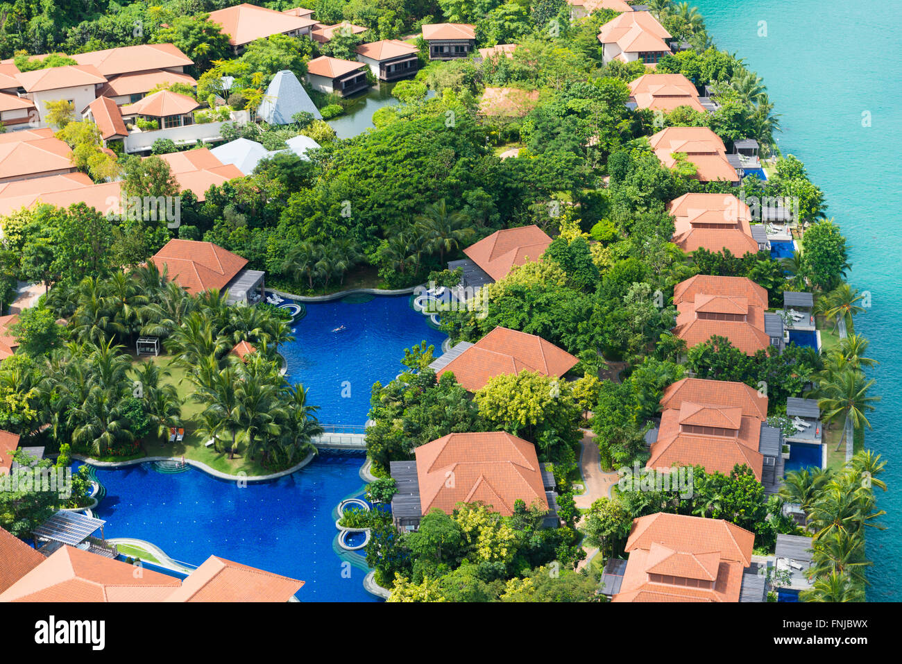 Luftaufnahme von Luxus-Villen auf Sentosa Island, Singapur Stockfoto