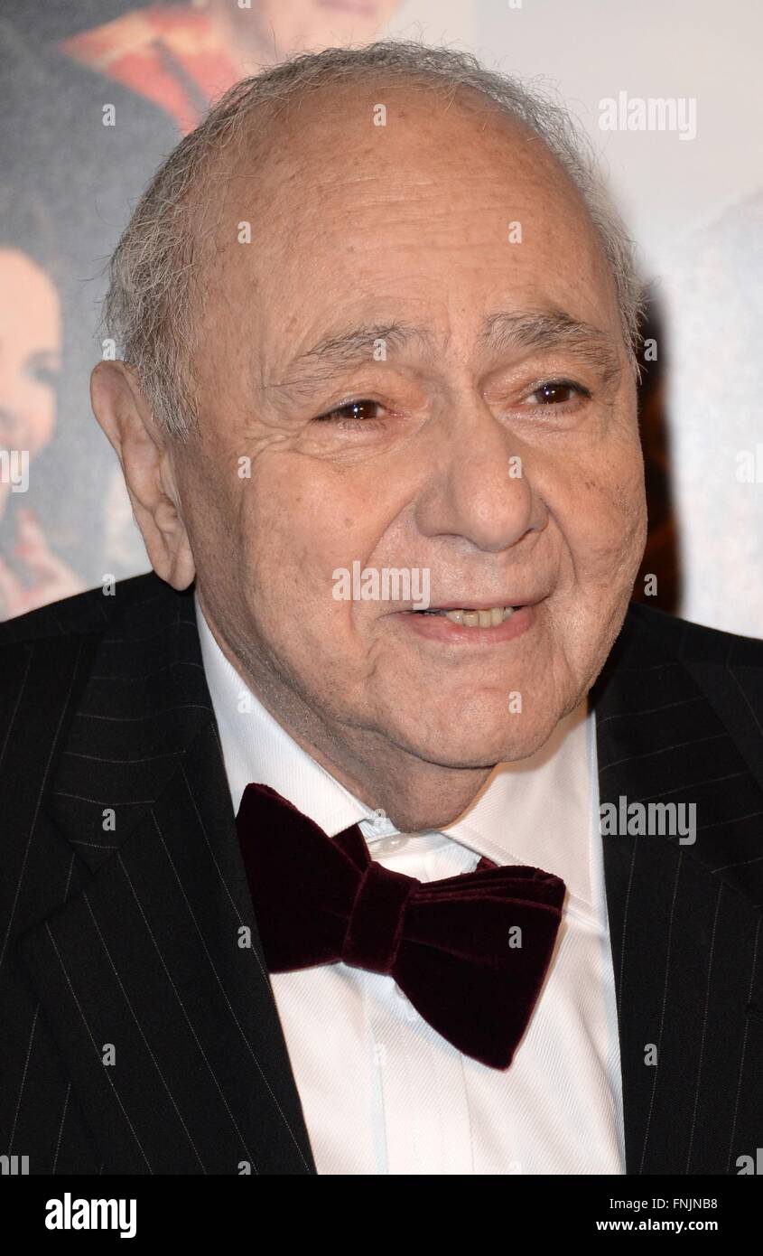 New York, NY, USA. 15. März 2016. Michael Constantine im Ankunftsbereich für AMC Loews Lincoln Sqaure, New York, NY, MY BIG FAT griechischen Hochzeit 2 Premiere 15. März 2016. Bildnachweis: Kristin Callahan/Everett Collection/Alamy Live-Nachrichten Stockfoto