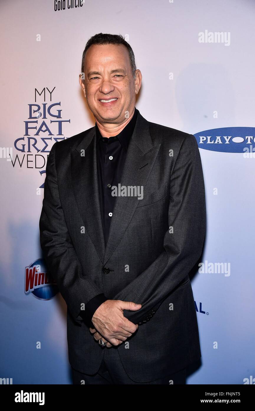 New York, NY, USA. 15. März 2016. Tom Hanks im Ankunftsbereich für AMC Loews Lincoln Sqaure, New York, NY, MY BIG FAT griechischen Hochzeit 2 Premiere 15. März 2016. Bildnachweis: Steven Ferdman/Everett Collection/Alamy Live-Nachrichten Stockfoto