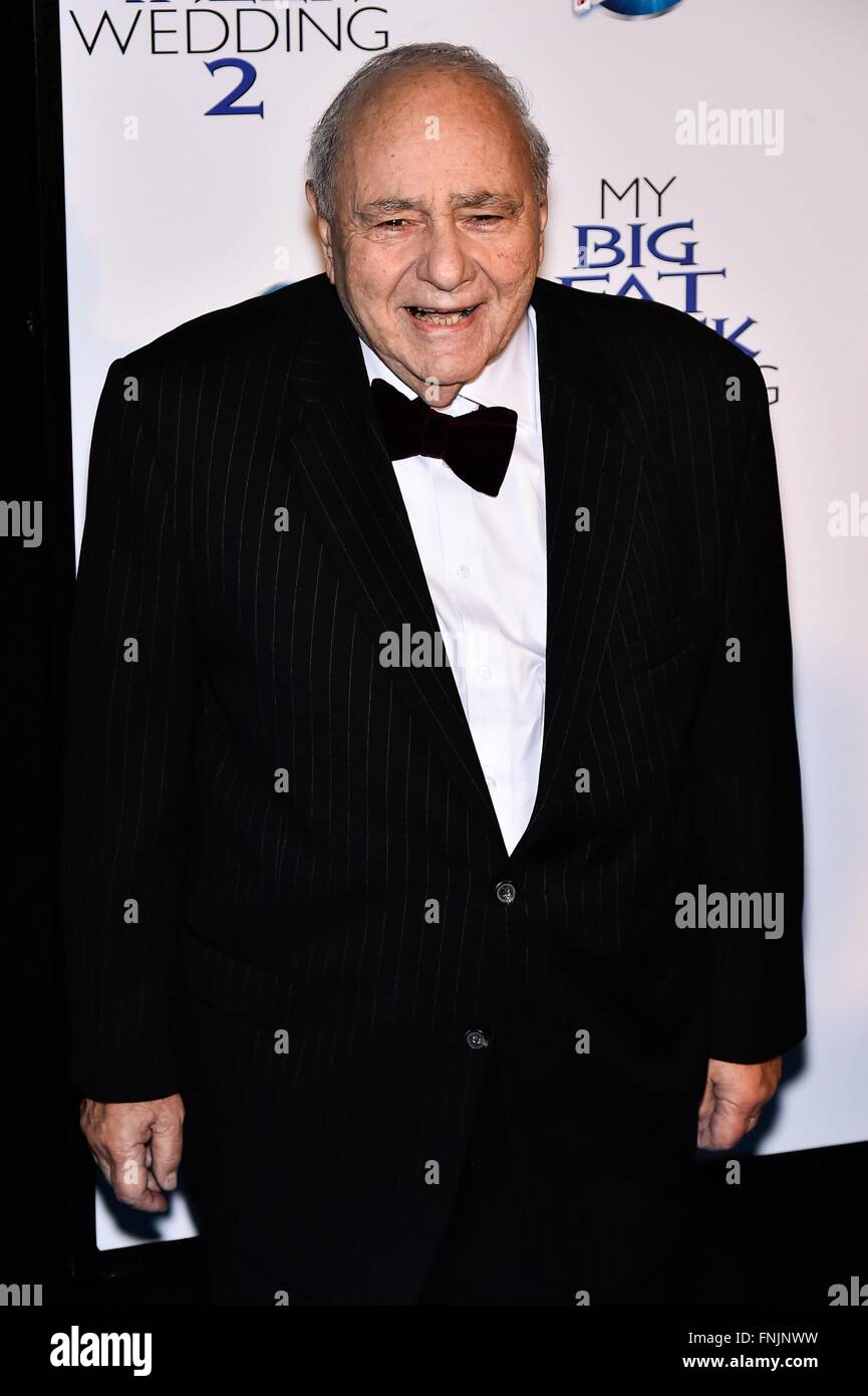 New York, NY, USA. 15. März 2016. Michael Constantine im Ankunftsbereich für AMC Loews Lincoln Sqaure, New York, NY, MY BIG FAT griechischen Hochzeit 2 Premiere 15. März 2016. Bildnachweis: Steven Ferdman/Everett Collection/Alamy Live-Nachrichten Stockfoto