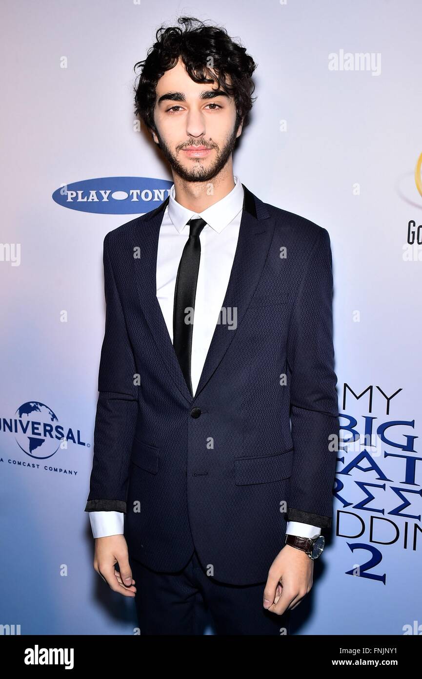 New York, NY, USA. 15. März 2016. Alex Wolff im Ankunftsbereich für AMC Loews Lincoln Sqaure, New York, NY, MY BIG FAT griechischen Hochzeit 2 Premiere 15. März 2016. Bildnachweis: Steven Ferdman/Everett Collection/Alamy Live-Nachrichten Stockfoto