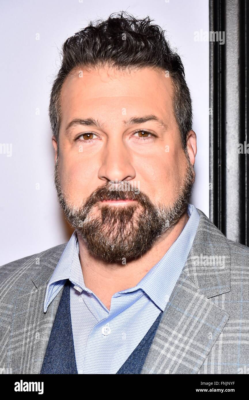 New York, NY, USA. 15. März 2016. Joey Fatone im Ankunftsbereich für AMC Loews Lincoln Sqaure, New York, NY, MY BIG FAT griechischen Hochzeit 2 Premiere 15. März 2016. Bildnachweis: Steven Ferdman/Everett Collection/Alamy Live-Nachrichten Stockfoto