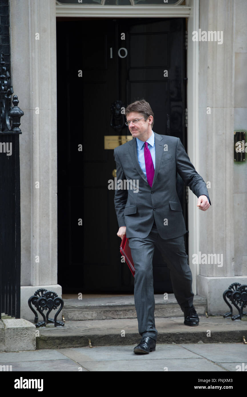 London, UK. 16. März 2016. Die Rt Hon Greg Clark MP verlässt Downing Street nach einer Kabinettssitzung vor 2016 Budget Credit: Alan West/Alamy Live News Stockfoto