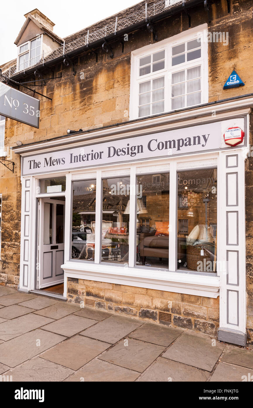 Mews-Interior Design-Firma Shop speichern in Broadway, Worcestershire, England, Großbritannien, Uk Stockfoto