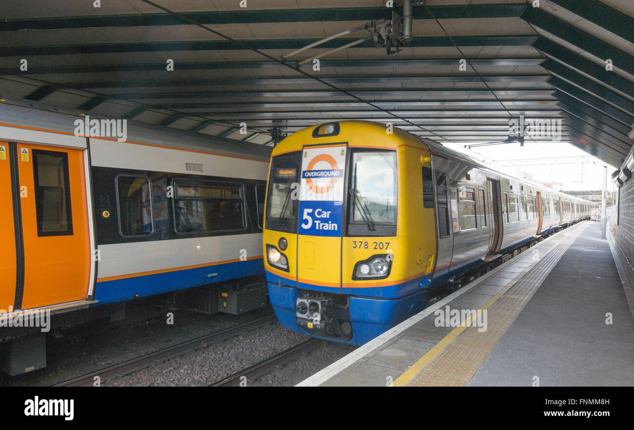 Kingsland Road, London Overground, Dalston Stockfoto