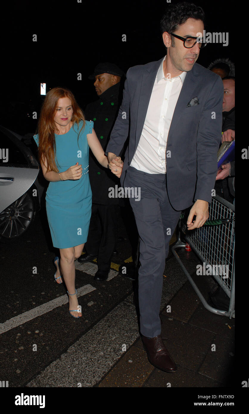 Die Charles Finch & Chanel Pre-BAFTAs Abendessen bei Annabels - vor der Ankunftshalle mit: Isla Fisher, Sacha Baron Cohen wo: London, Vereinigtes Königreich bei: 13. Februar 2016 Stockfoto