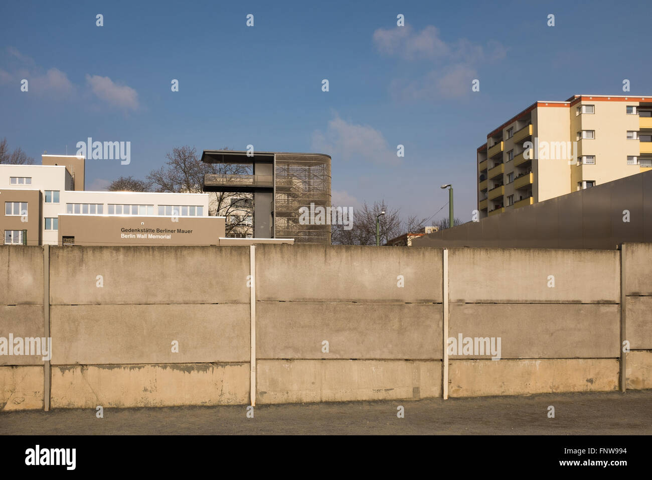 BERLIN, März 15: Die "Gedenkstatte Berliner Mauer" (Deutsch für Gedenkstätte Berliner Mauer) in Berlin-Mitte am 15. März 2016. Stockfoto