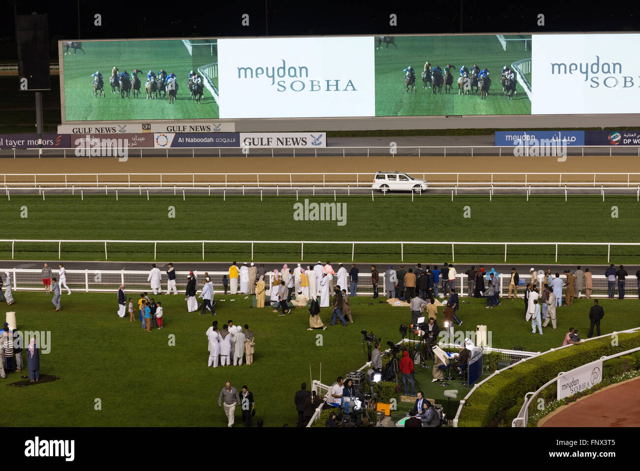 Fernsehteams am Meydan Racecourse Dubai Stockfoto