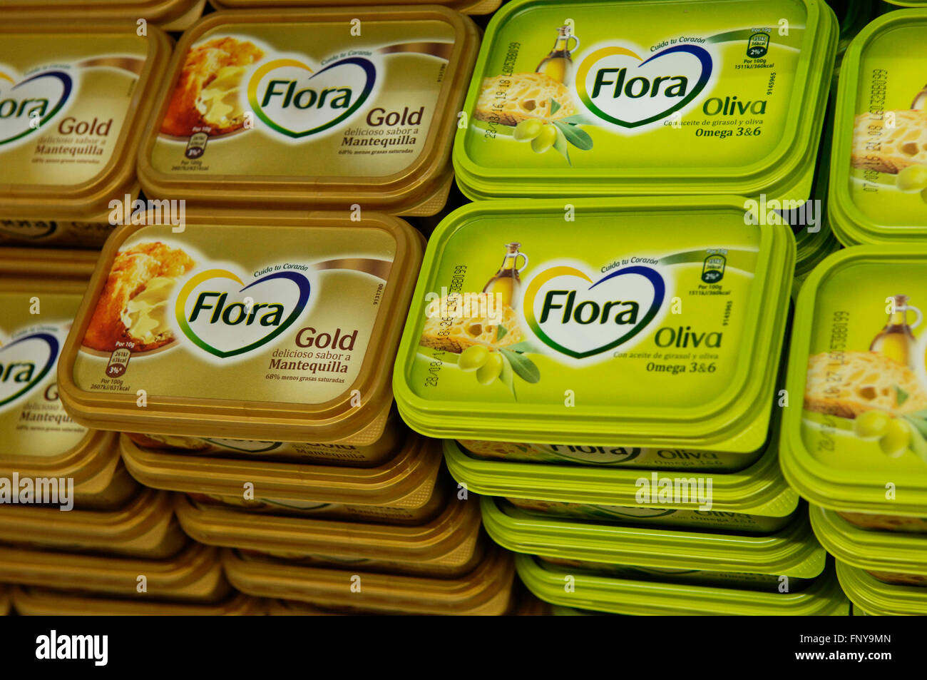 Flora Butter ein Unilever-Produkt Stockfoto