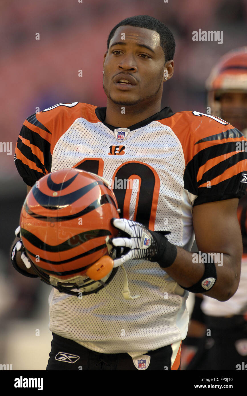 Cleveland, Ohio, USA. 26. November 2006. Cincinnati Bengals Empfänger (10)-Reggie McNeal vor seinem Team gegen die Cleveland Browns in Cleveland Browns Stadium Spiel am 26. November 2006 in Cleveland, Ohio. ZUMA Press/Scott A. Miller © Scott A. Miller/ZUMA Draht/Alamy Live-Nachrichten Stockfoto