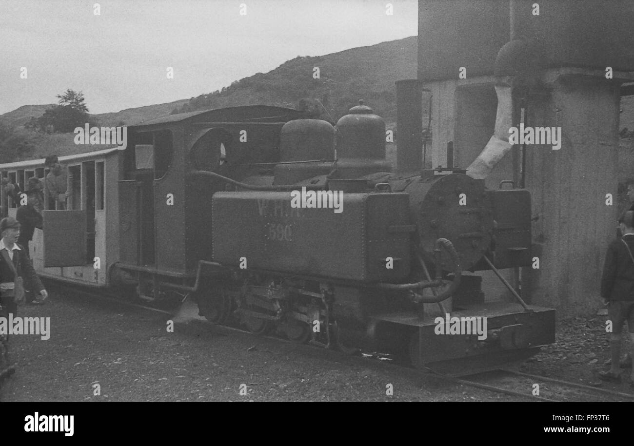 Ex-WD Light Railways Baldwin 4-6-0 t von 1917 als No.590 auf der Welsh Highland Railway vor Rückzug im Jahr 1936 Stockfoto