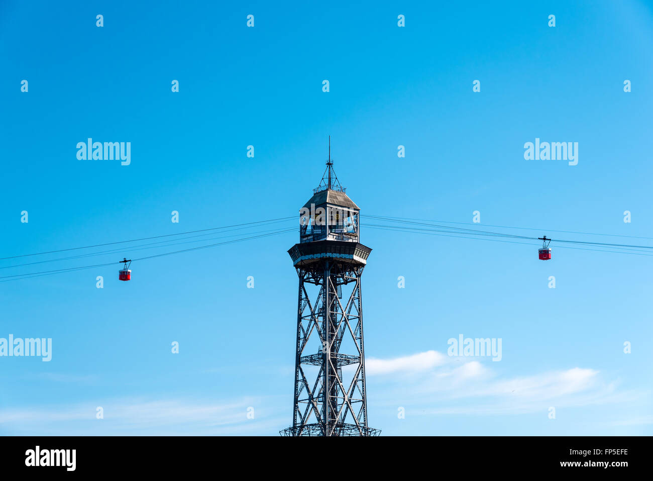 Seilbahnen über Barcelona Hafen Stockfoto