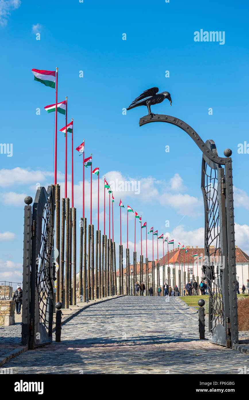 Ungarische Fahnen im Budaer Burg Stockfoto