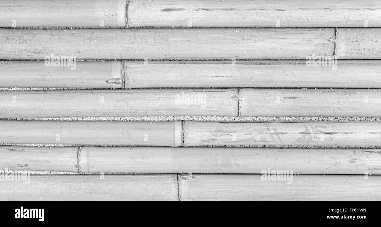Weiß schwarz Znd natürlichen Hintergrund aus Bambus hergestellt. Stockfoto