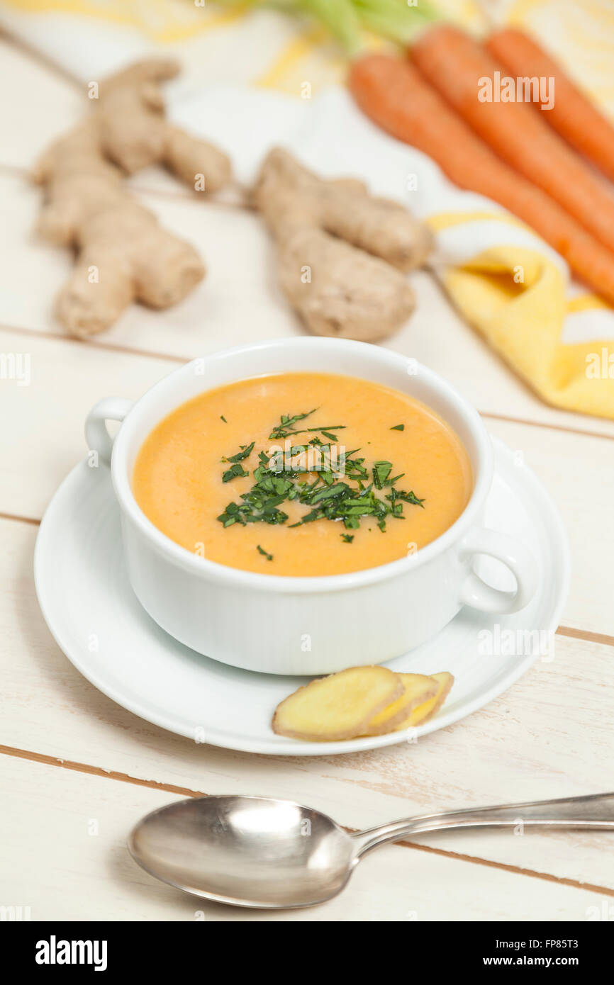 Ingwer Möhrensuppe Stockfoto