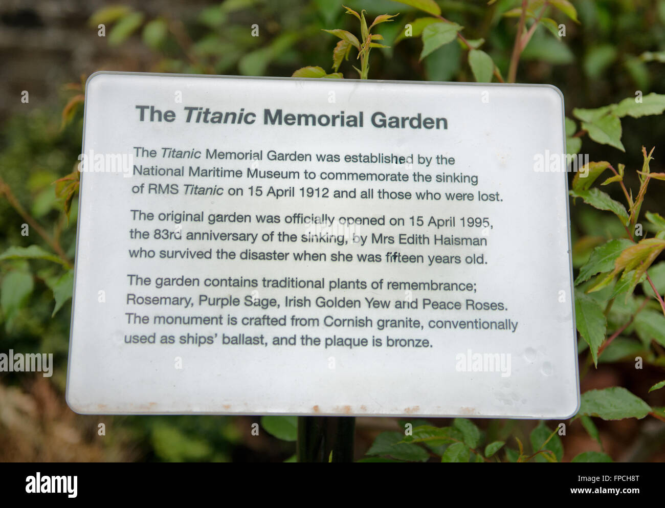 Informationstafel An Der Titanic Memorial Garden Mit Den Pflanzen