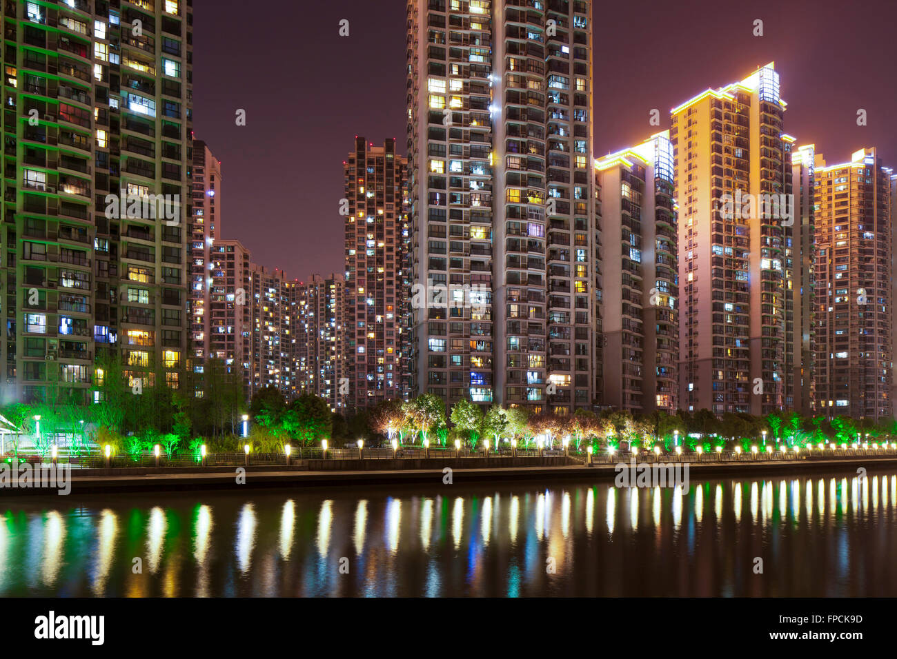 Eine Ansicht von Wohnblöcken in Shanghai, ist das Gebäude Moganshan Lu genannt. Stockfoto