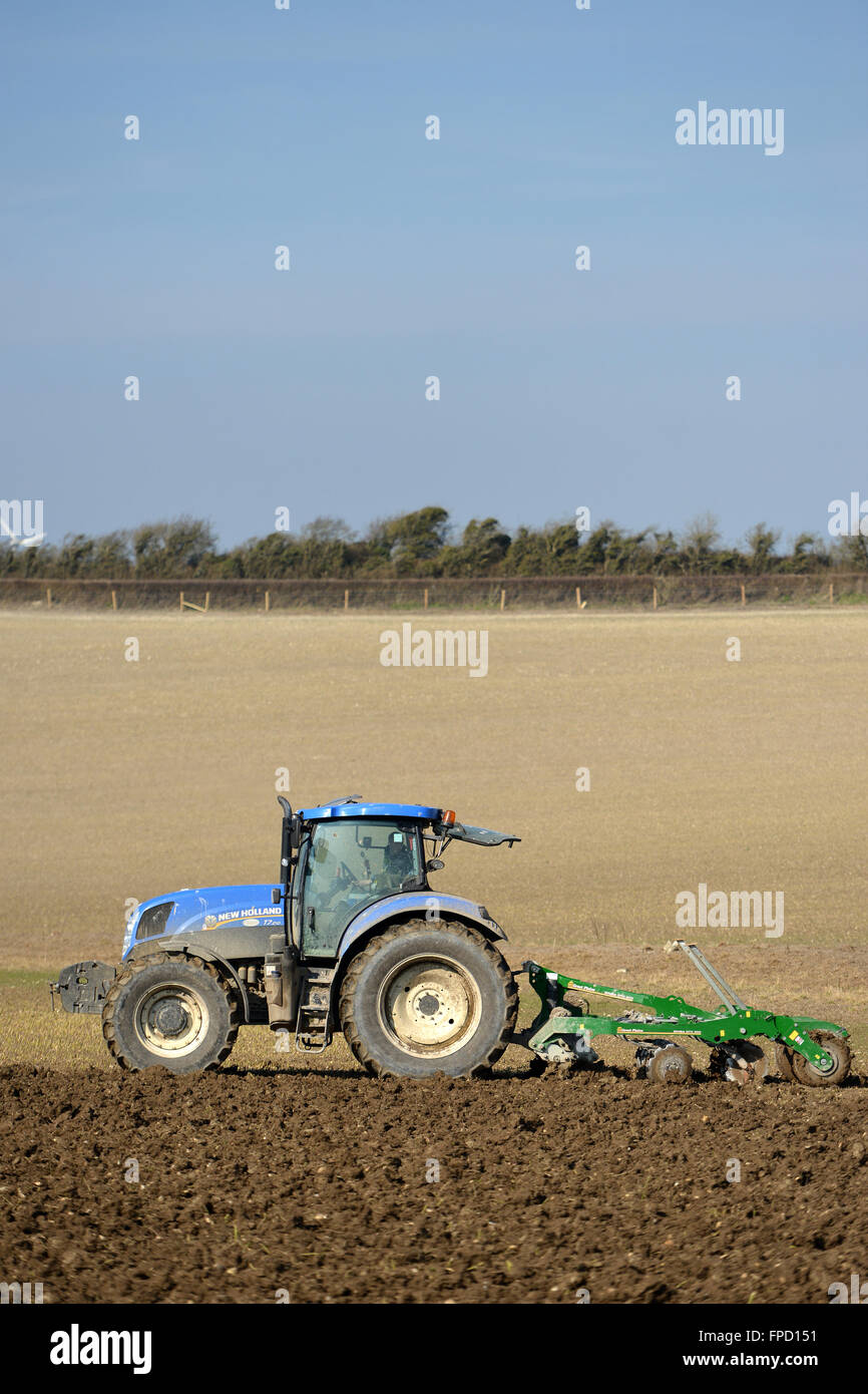 Traktor und Pflug Stockfoto