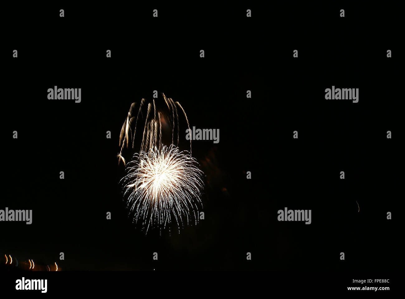 See-Siskiyou-Feuerwerk, findet jedes Jahr am Abend des 4. Juli, Unabhängigkeitstag der USA, von Mt. Shasta-community Stockfoto