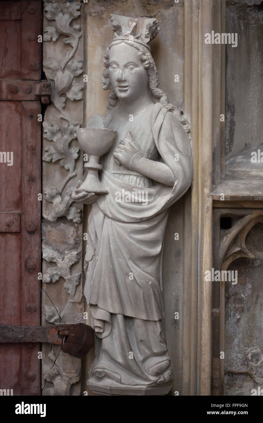 St. Barbara. Gotische Statue in St. Jakobskirche in Rothenburg Ob der Tauber, Franken, Bayern, Mitteldeutschlands. Stockfoto St. Barbara. Gotische Statue in St. Jakobskirche in Rothenburg Ob der Tauber, Franken, Bayern, Mitteldeutschlands. Stockfoto