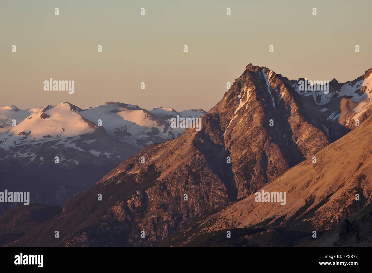 Die Berge westlich von Cerro Castillo im Morgenlicht, Patagonien, Chile Stockfoto
