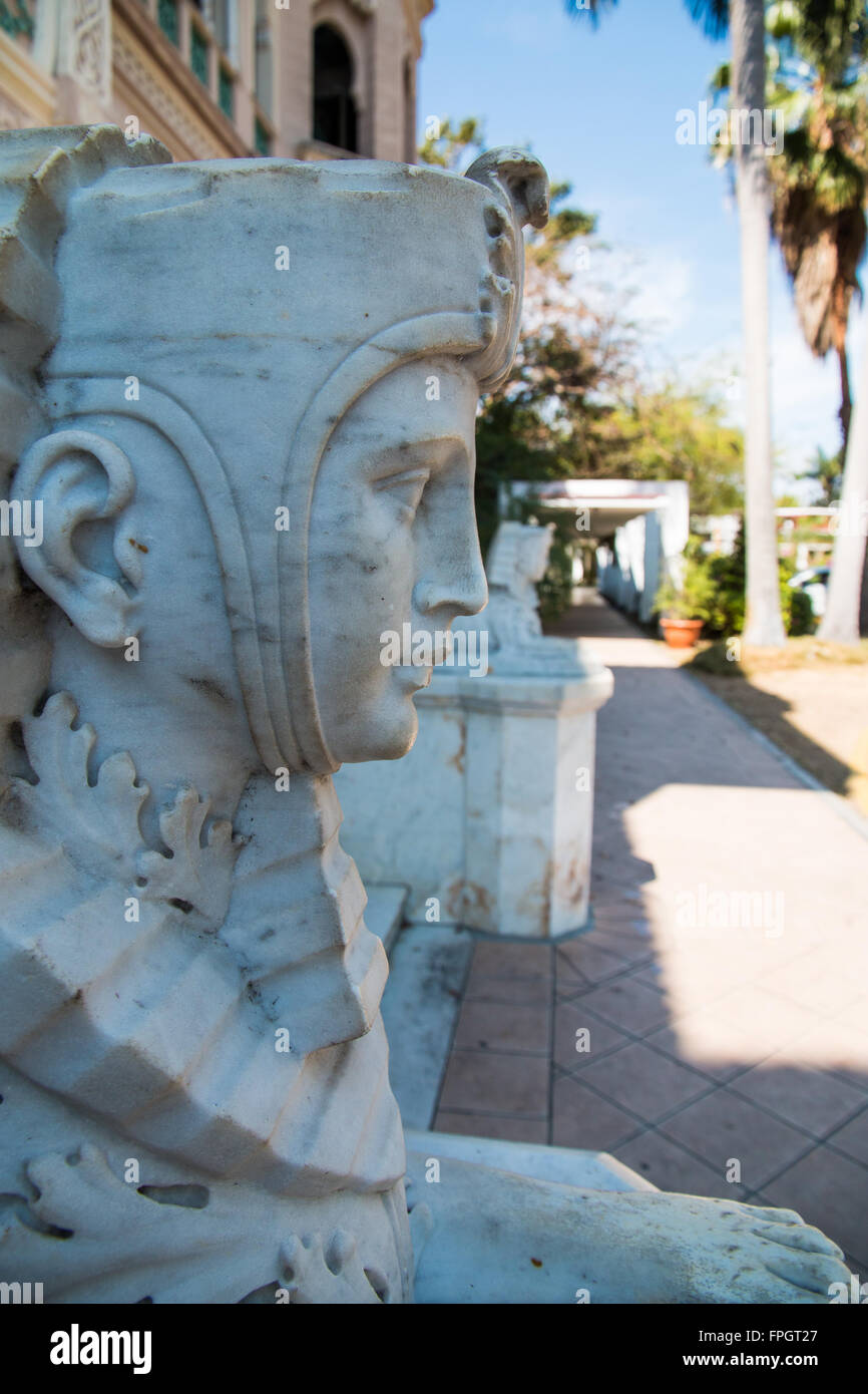 Kuba, Cienfuegos.  Neo-klassizistischen Gebäuden mit europäischem Flair, der Palacio del Valle. Stockfoto