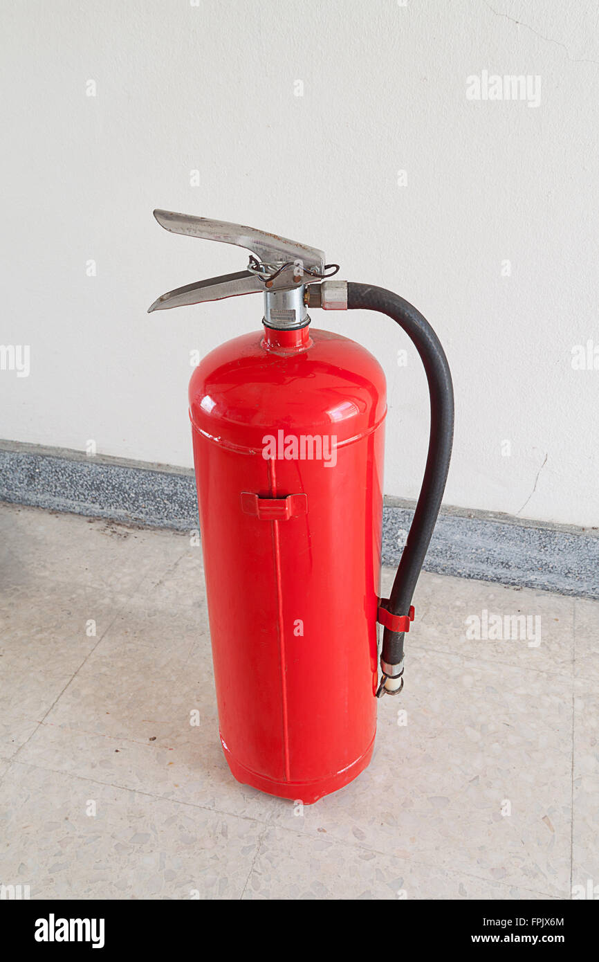 Feuerlöscher auf des Brandschutzes Stockfoto