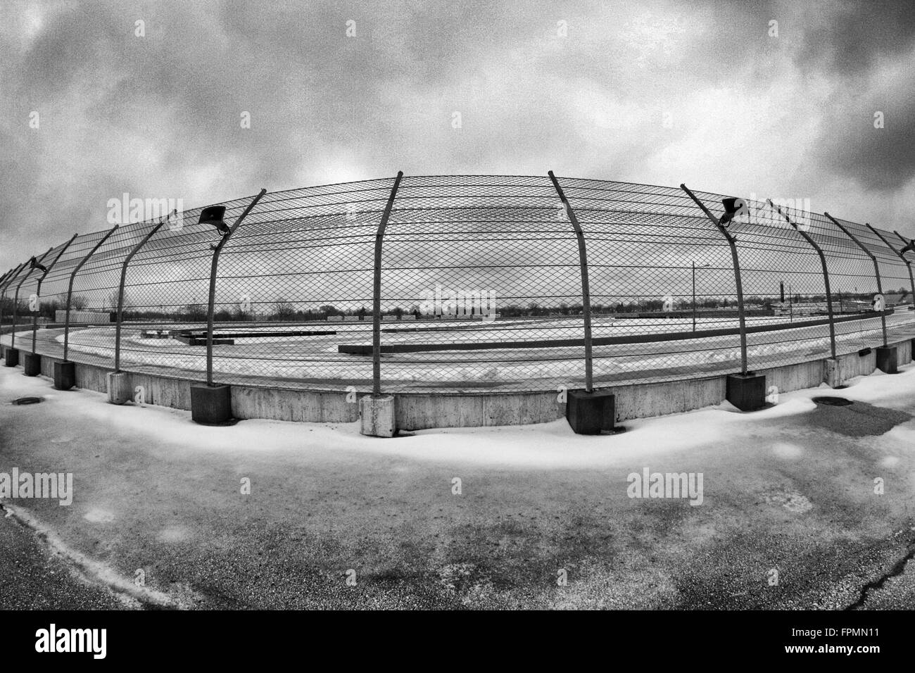 Racetrack unter State Fair Gelände Milwaukee Wisconsin im Winter.  Getreide Stockfoto
