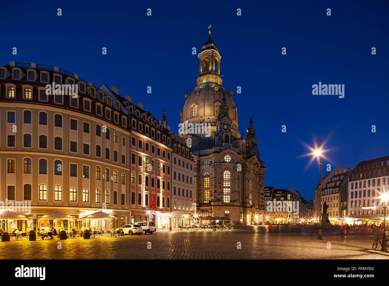 Dresden-Stadt bei Nacht, Stockfoto