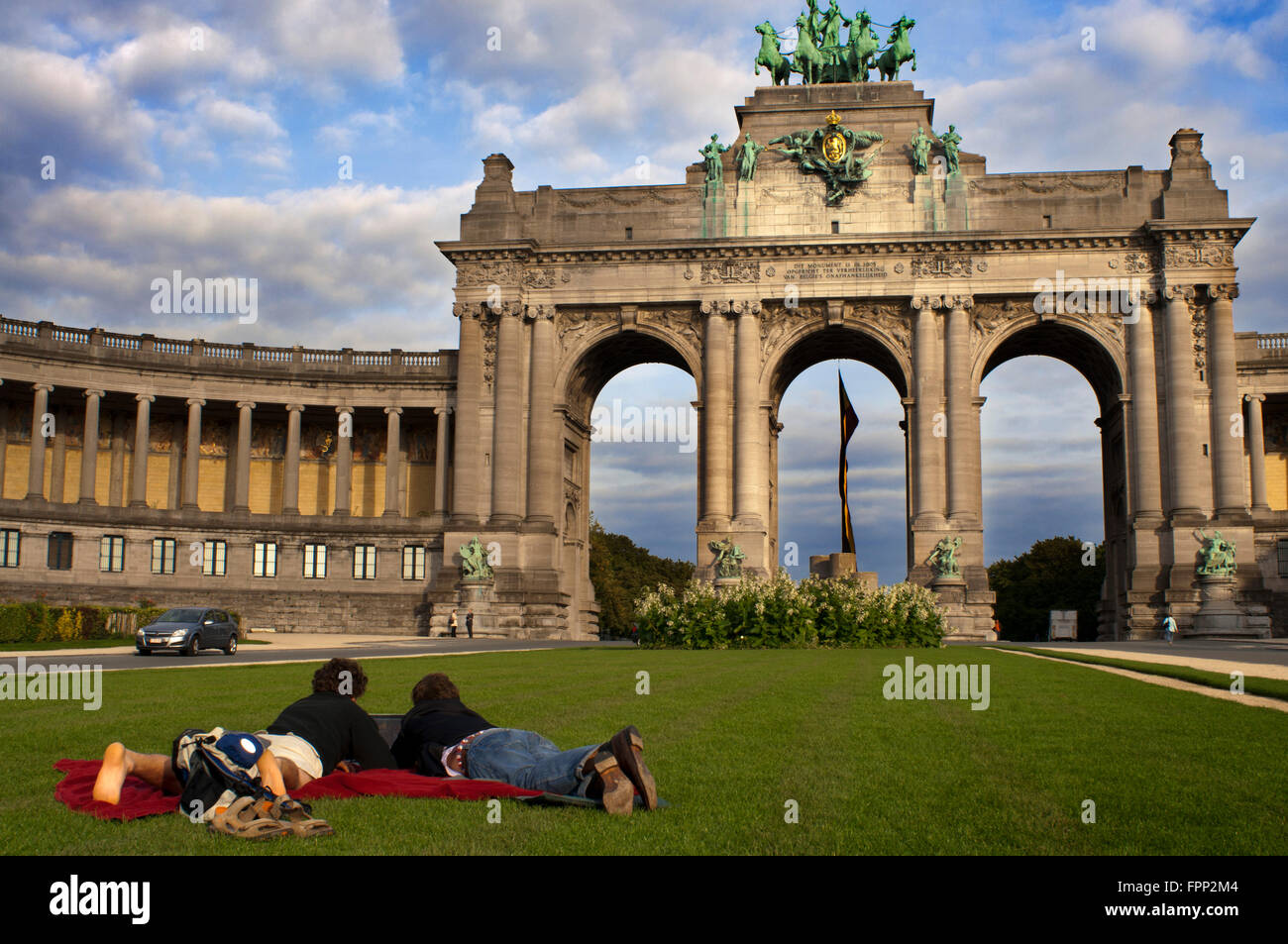 Der Triumphbogen im Park Cinquantenaire in Brüssel, Belgien. Der Arc de Triomphe in die Stadt Brüssel befindet sich in le Cin Stockfoto