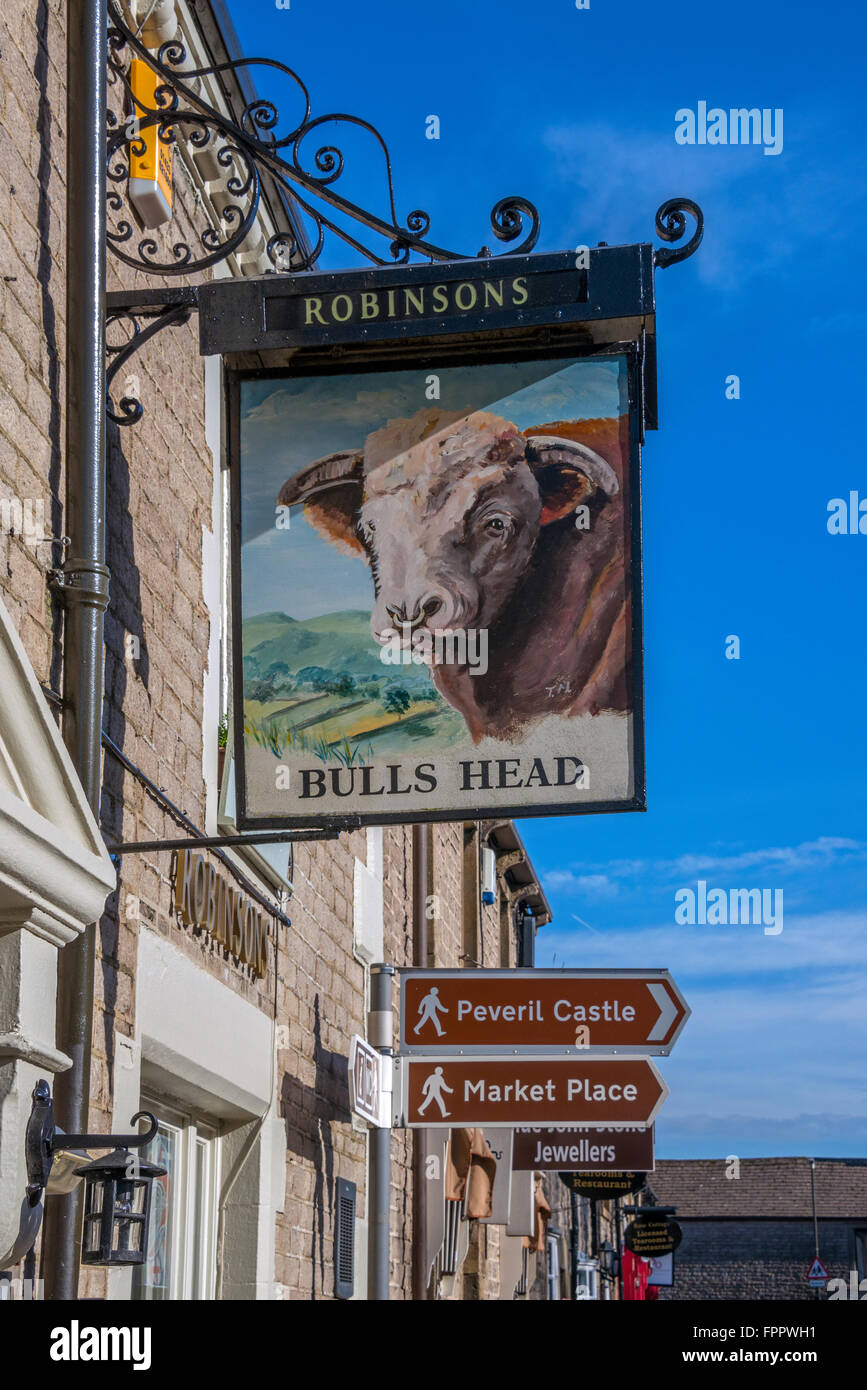 Bull's Head Pub Schild, Castleton, Derbyshire Stockfoto