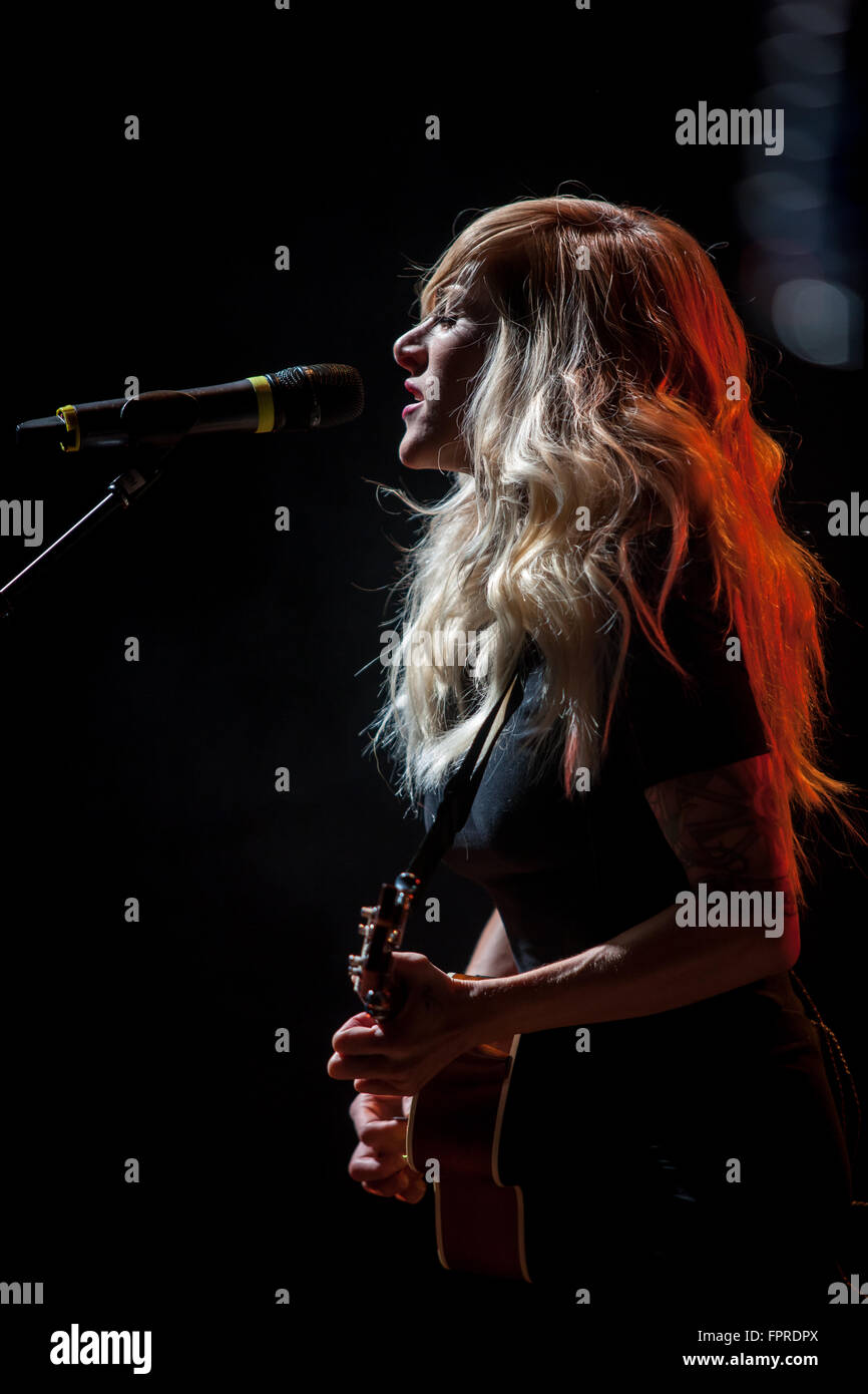 Die kanadische Rockband nimmt Walk Off The Earth auf der Bühne in London, Ontario, 16. März 2016. Gegründet im Jahr 2006 die Stockfoto